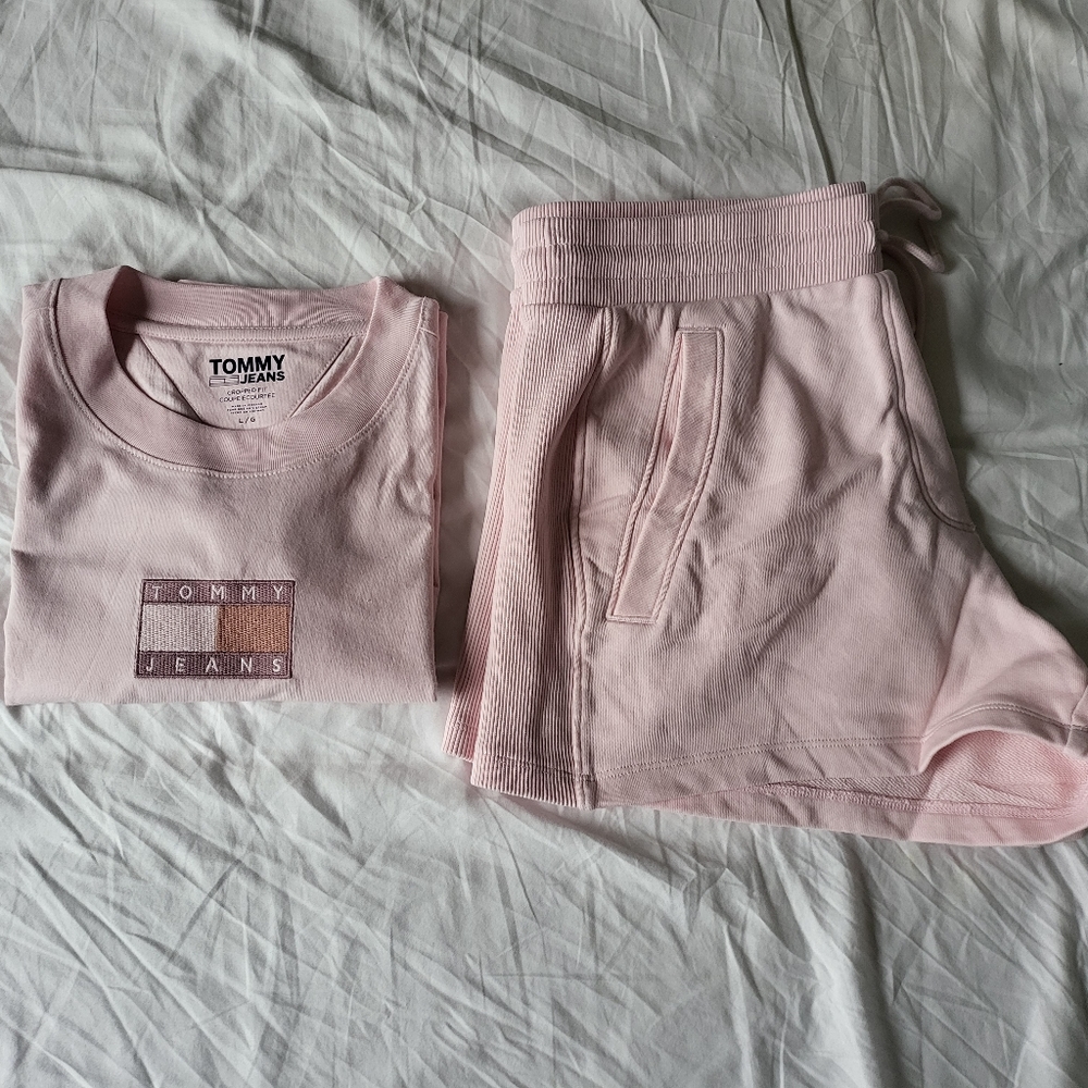 Tommy Hilfiger women sweat set